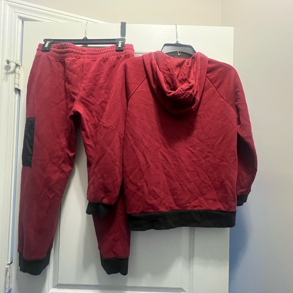 Boys Matching Sweatsuit - Picture 2 of 4